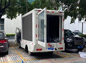 P8 moving truck led screen